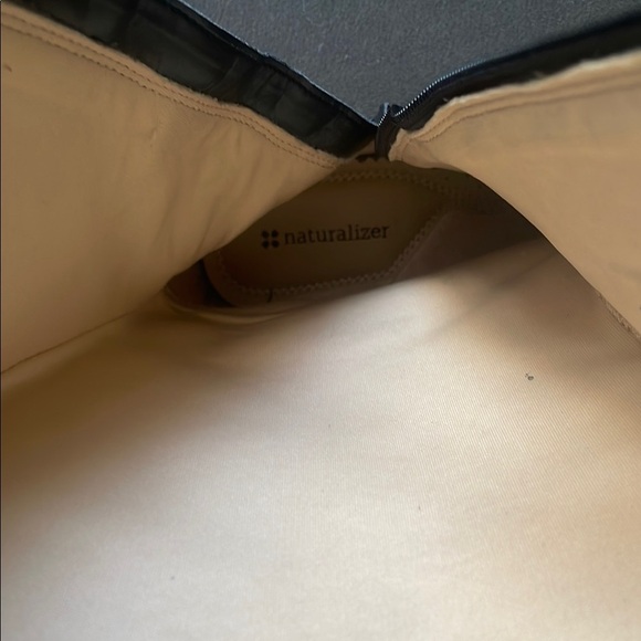 Naturalizer Black Jadis Suede Boots with Side Buckles Women's 8 - Picture 10 of 11